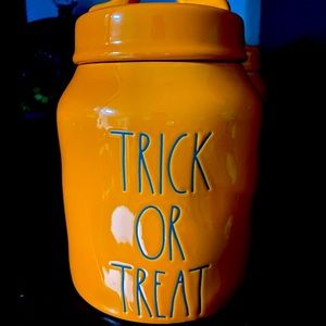 NEW RAE DUNN ORANGE TRICK OR TREAT Canister